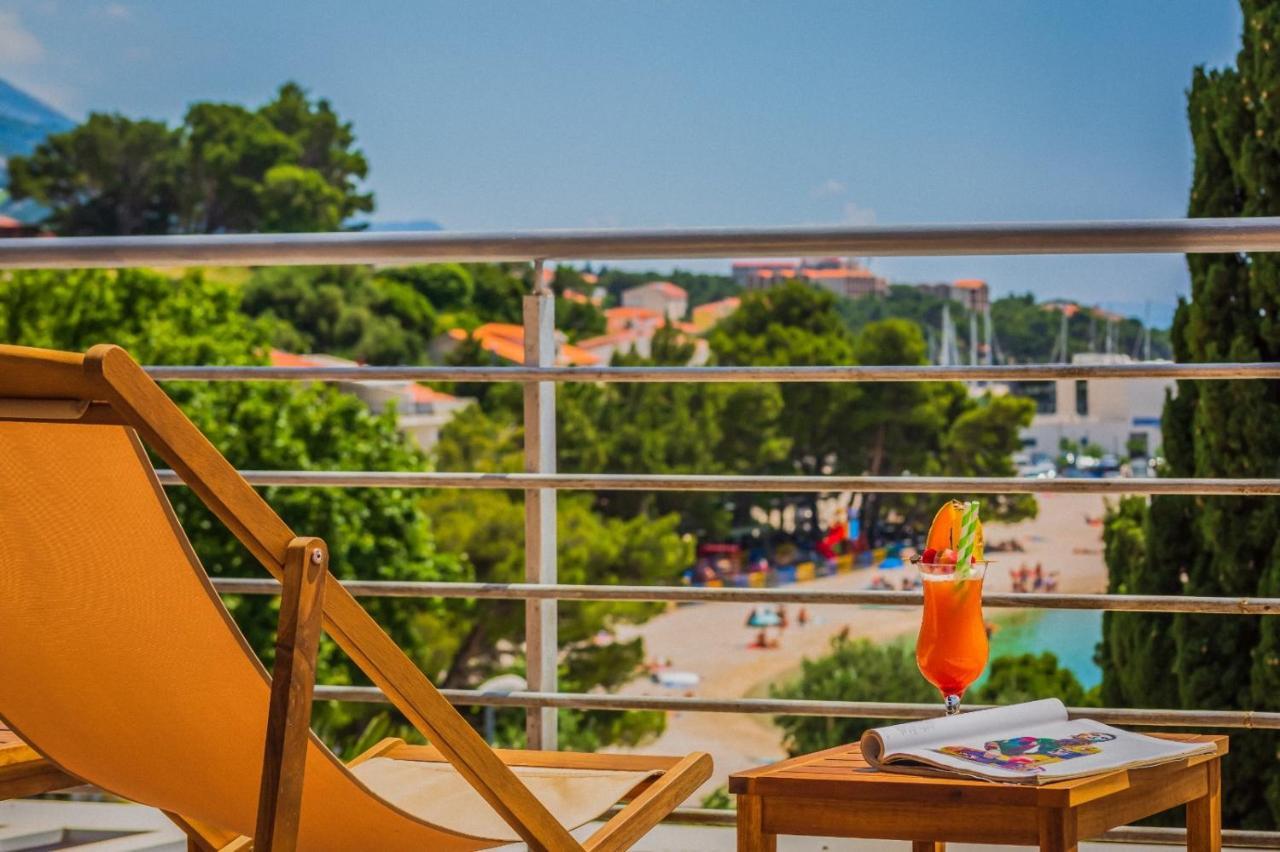 Motel Ljetni Raj Baska Voda Ngoại thất bức ảnh